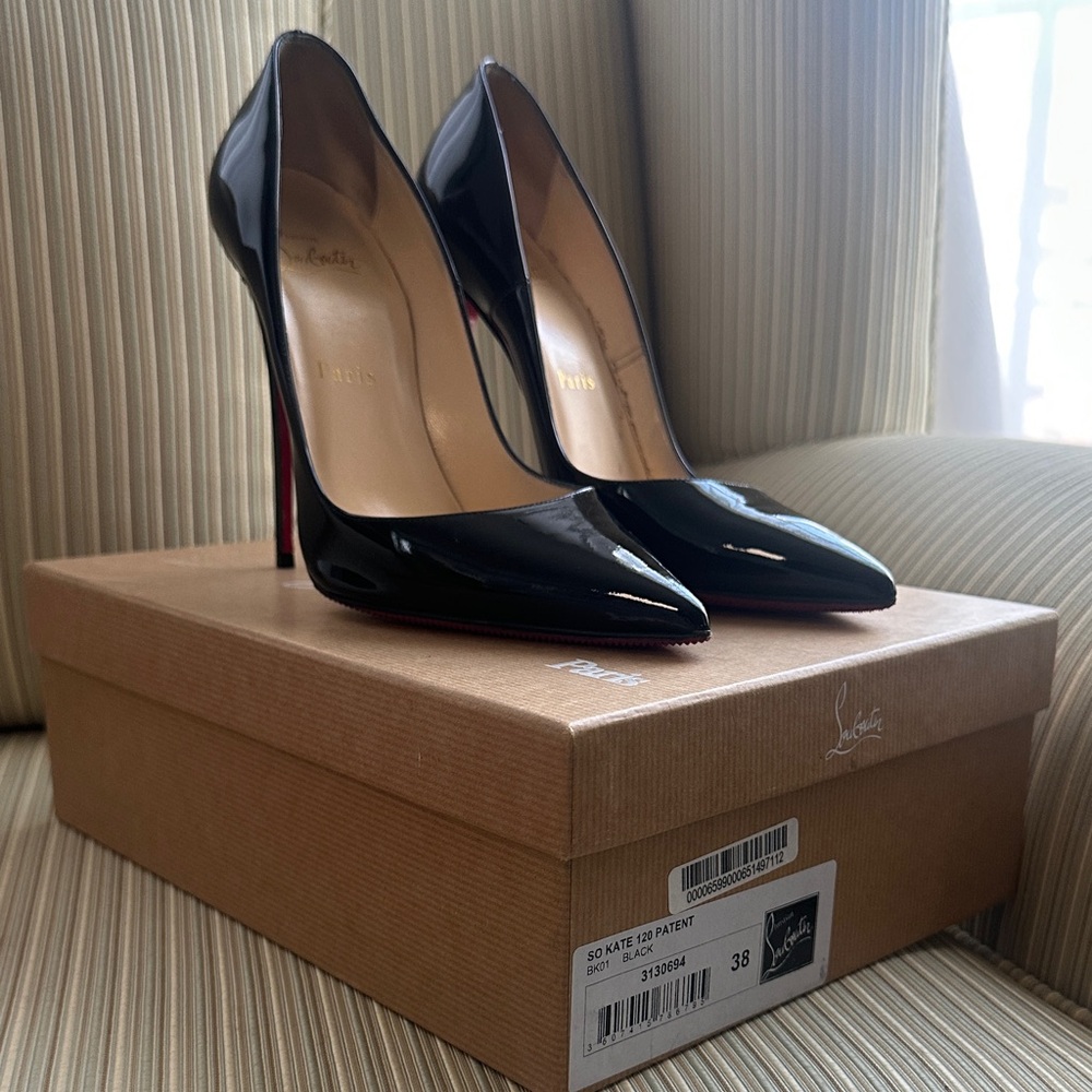 Christian Louboutin So Kate 120